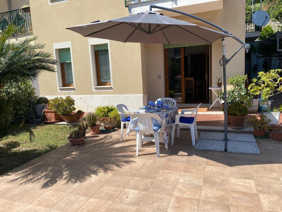 فينالي ليغوري Vivi La Mia Liguria - Esclusivo Appartamento Con Terrazzo E Giardino المظهر الخارجي الصورة